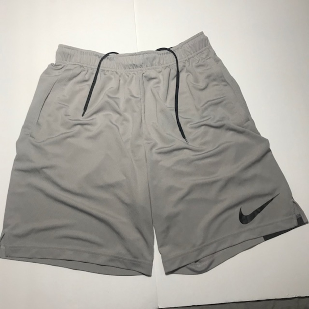Nike “just do it“ shorts large